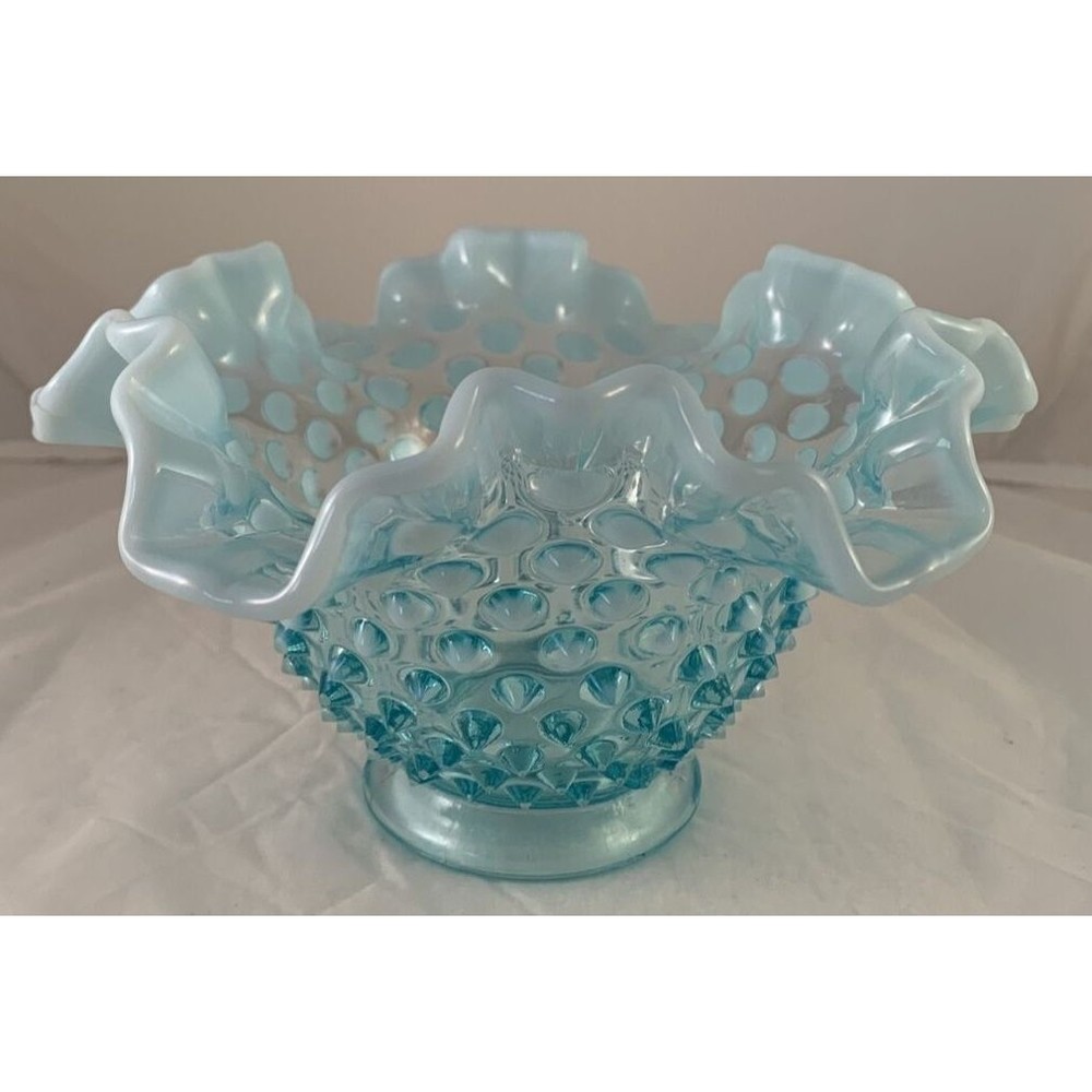 Very Nice Vintage Fenton 1950s Baby Blue Opalescent Hobnail Ruffle Bowl 6 3/4"